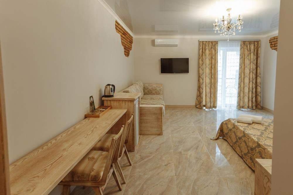 Бутик 2017 Hotel Bilhorod-Dnistrovsʼkyy Buitenkant foto