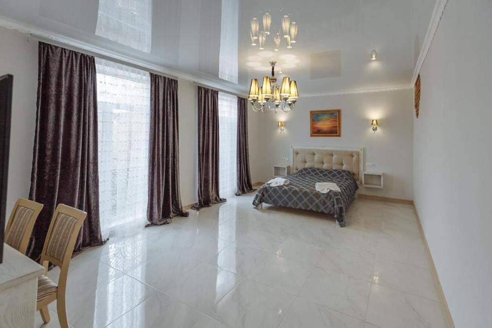 Бутик 2017 Hotel Bilhorod-Dnistrovsʼkyy Buitenkant foto